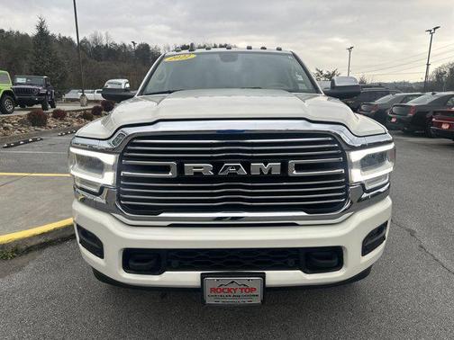 2022 RAM 2500 Laramie Crew Cab 4x4 6'4' Box