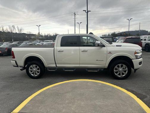 2022 RAM 2500 Laramie Crew Cab 4x4 6'4' Box