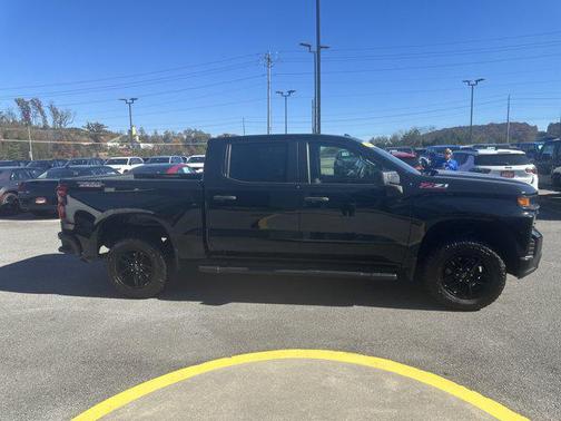 2022 Chevrolet Silverado 1500 Custom Trail Boss