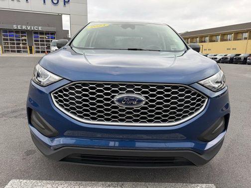 2023 Ford Edge SE