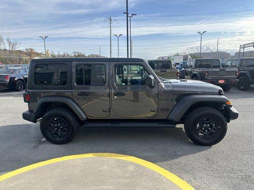 2025 Jeep Wrangler Sport