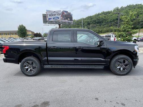 2025 Ford F-150 Lightning LARIAT