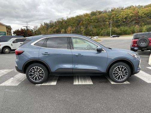 2026 Ford Escape PHEV Base
