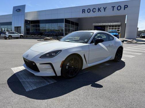 White 2025 Toyota GR86 Premium