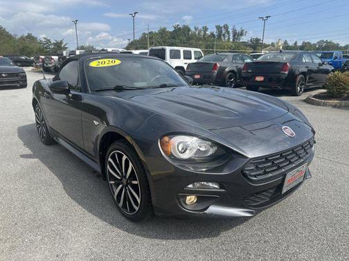 2020 FIAT 124 Spider Base