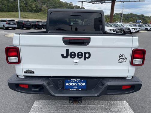 2022 Jeep Gladiator Willys 4x4
