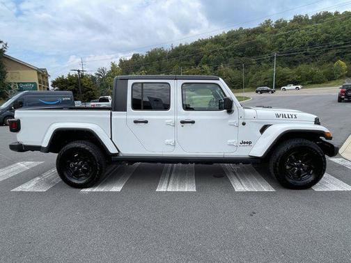 2022 Jeep Gladiator Willys 4x4