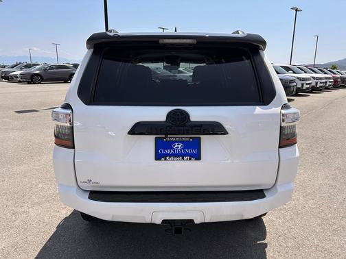 2021 Toyota 4Runner Venture