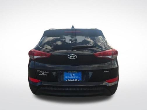 Black Noir Pearl 2017 Hyundai TUCSON SE Plus