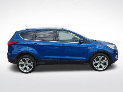 Lightning Blue Metallic 2019 Ford Escape Titanium