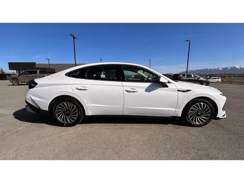2025 Hyundai SONATA Hybrid Limited