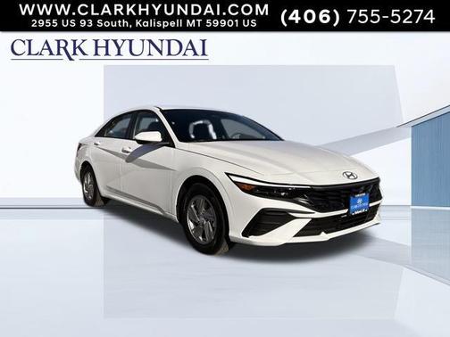 2025 Hyundai ELANTRA SE