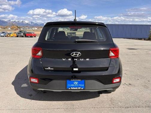 2025 Hyundai VENUE SE