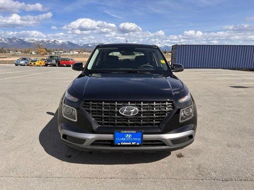 2025 Hyundai VENUE SE