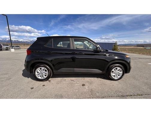 2025 Hyundai VENUE SE