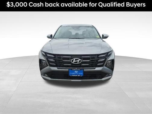 Shimmering Silver 2026 Hyundai TUCSON SE