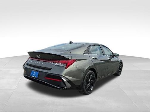 Amazon Gray 2026 Hyundai ELANTRA SEL SPORT PREMIUM