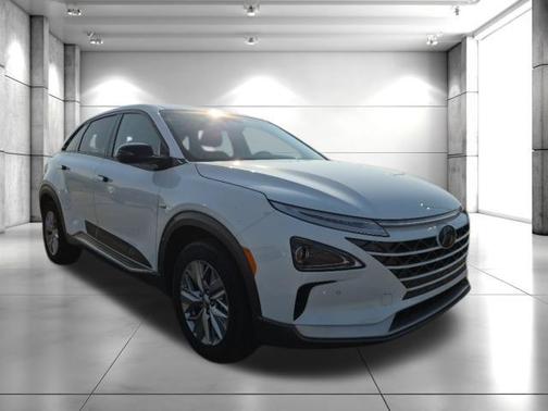 White Pearl 2022 Hyundai NEXO Blue