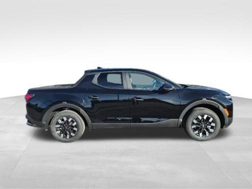 Phantom Black 2026 Hyundai SANTA CRUZ SE