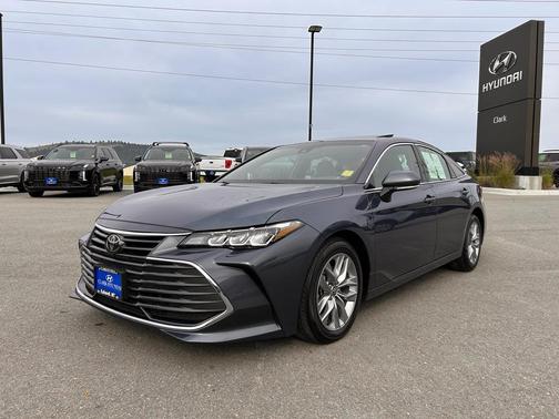 2022 Toyota Avalon XLE