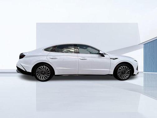 2024 Hyundai SONATA Hybrid SEL