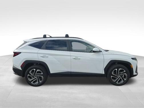 White Pearl 2026 Hyundai TUCSON SEL