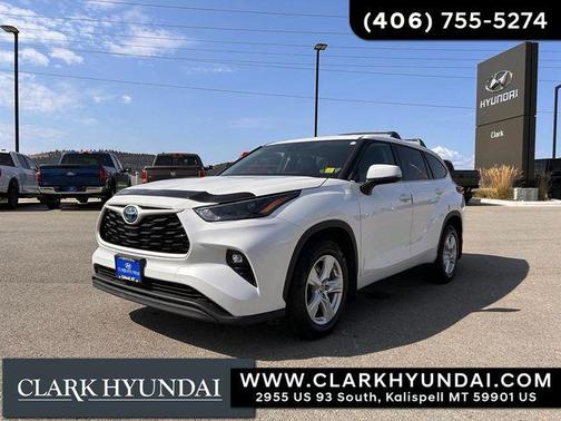 2022 Toyota Highlander Hybrid LE