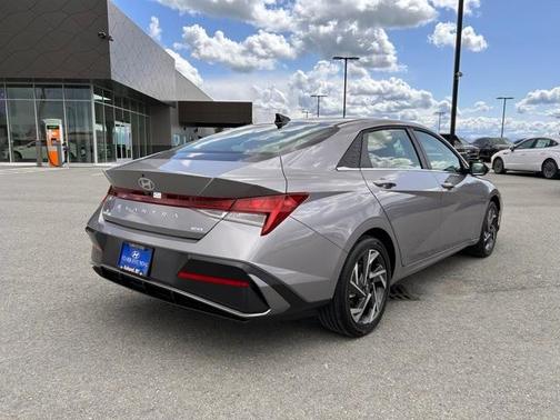 2025 Hyundai ELANTRA HEV Limited