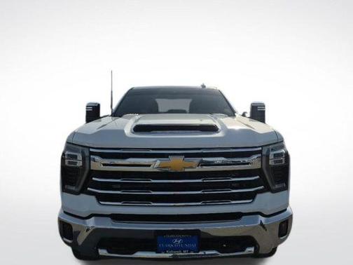 Summit White 2024 Chevrolet Silverado 2500 LTZ