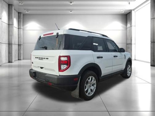 Oxford White 2022 Ford Bronco Sport Base