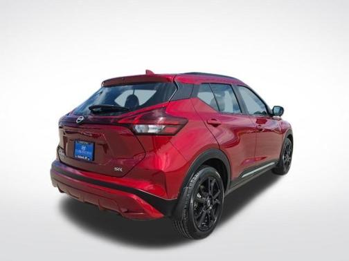 Scarlet Ember 2023 Nissan Kicks SR