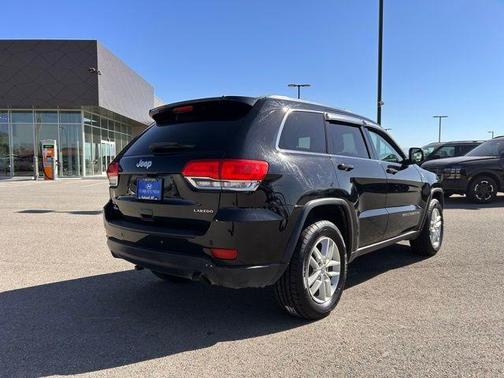 2017 Jeep Grand Cherokee Laredo