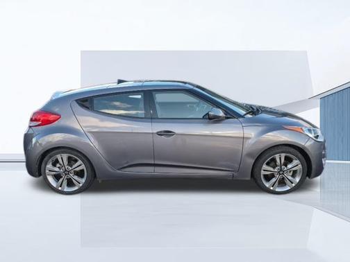 2016 Hyundai Veloster Base