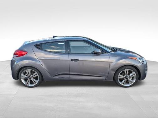 2016 Hyundai Veloster Base