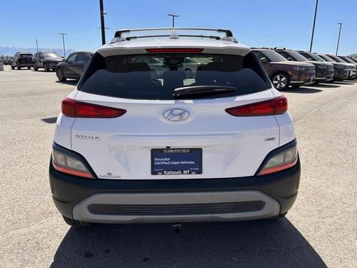 2022 Hyundai KONA SEL