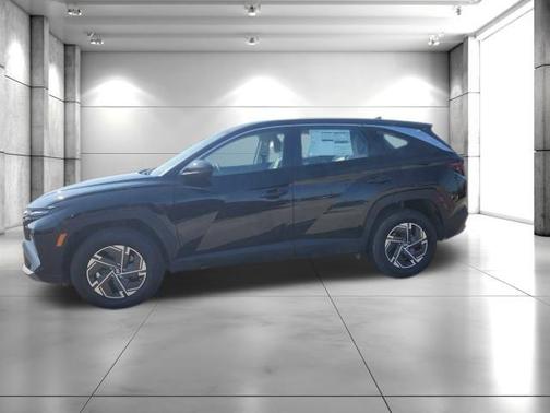 Ash Black 2026 Hyundai TUCSON Hybrid Blue SE