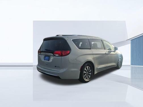 2020 Chrysler Pacifica Hybrid Limited
