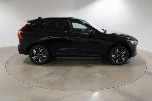 2026 Volvo XC60 B5 Core