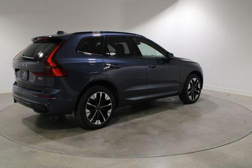 Denim Blue Metallic 2026 Volvo XC60 B5 Plus