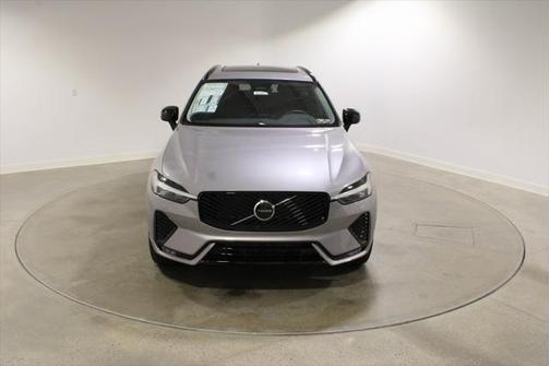 2026 Volvo XC60 B5 Core