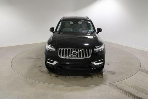 2024 Volvo XC90 B6 Plus Bright Theme 7-Seater