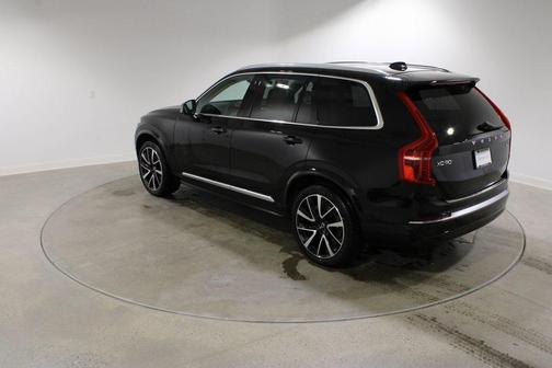 2024 Volvo XC90 B6 Plus Bright Theme 7-Seater