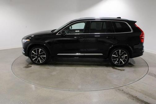 2024 Volvo XC90 B6 Plus Bright Theme 7-Seater