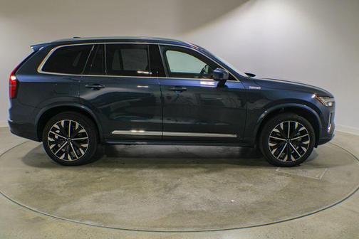 Denim Blue Metallic 2026 Volvo XC90 Plus, B6 AWD Gas (mild hybrid), Gasoline, Bright, 7 Seats