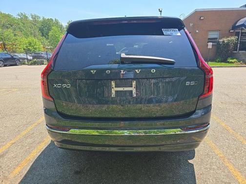 Denim Blue Metallic 2025 Volvo XC90 B5 Core
