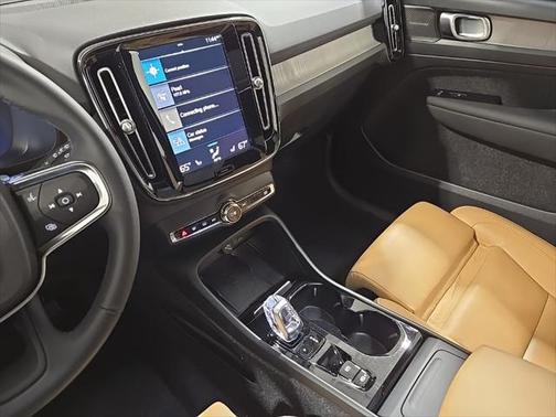2022 Volvo XC40 T5 Inscription