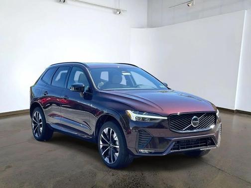 Mulberry Metallic 2026 Volvo XC60 B5 Plus