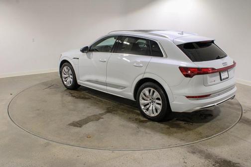 2022 Audi e-tron S Premium Plus