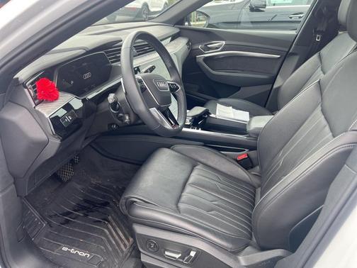 2022 Audi e-tron S Premium Plus