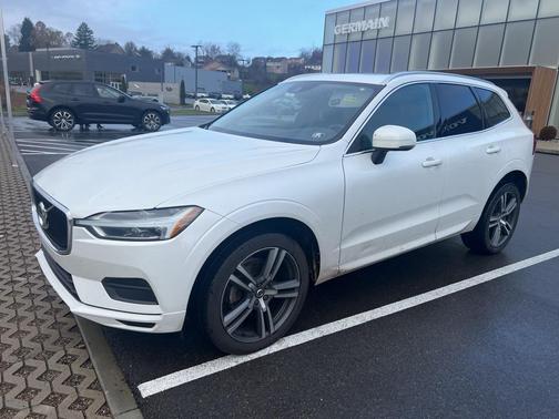 2018 Volvo XC60 T5 Momentum
